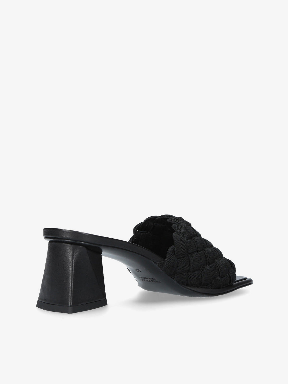 Strategia Sandalo Mules Nero Fino al 65% di sconto